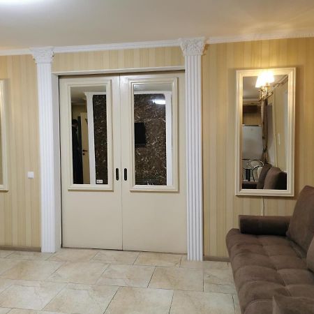 Chernigov City Centre Apartments ภายนอก รูปภาพ