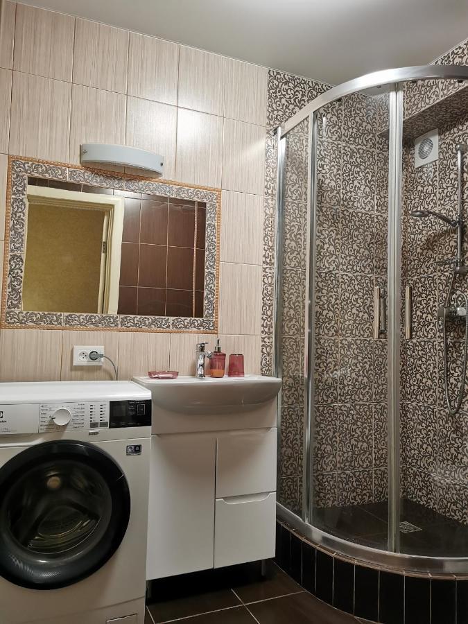 Chernigov City Centre Apartments ภายนอก รูปภาพ