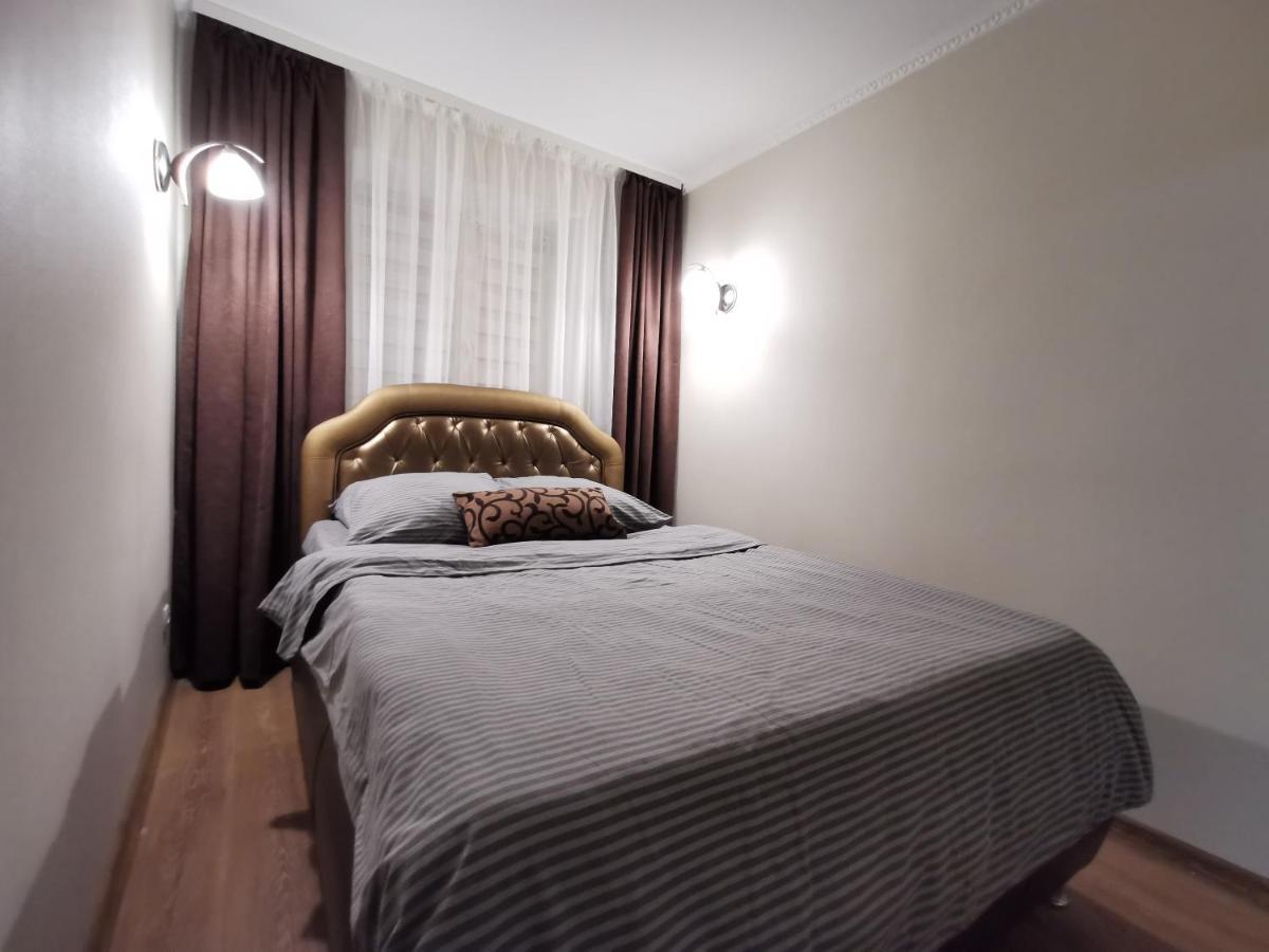 Chernigov City Centre Apartments ภายนอก รูปภาพ